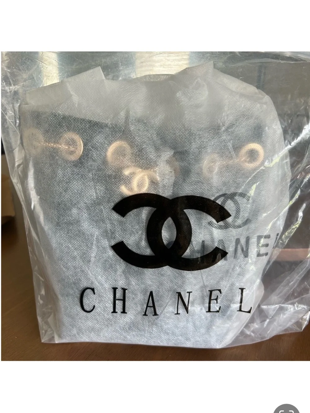 CHANEL Black Quilted Drawstring Bucket Bag with Gold Hardware VIP GWP - Picture 10 of 14